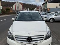 Gebraucht Mercedes B180 109 PS (80 kW) 2012 Weiß Van / Kleinbus