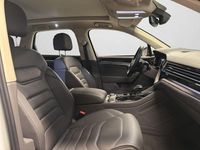 Gebraucht VW Touareg Atmosphere 381 PS (280 kW) 2022 Pure white SUV