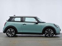 Second-hand Mini Cooper Classic 156 CP (114 kW) 2024 Verde Hatchback