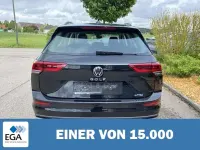 Gebraucht VW Golf VIII Life 131 PS (96 kW) 2024 Schwarz metallic Kombi