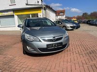 Gebraucht Opel Astra Design Edition 101 PS (74 kW) 2011 Silber Kombi
