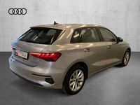 Gebraucht Audi A3 Ambiente 116 PS (85 kW) 2022 Florettsilber metallic Limousine