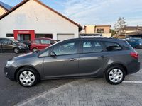 Gebraucht Opel Astra Design Edition 140 PS (102 kW) 2012 Grau Kombi