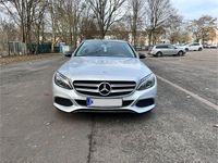Gebraucht Mercedes C180 Avantgarde 156 PS (114 kW) 2015 Silber Limousine