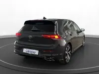 Gebraucht VW Golf VIII R-line 190 PS (139 kW) 2023 Uranograu Limousine