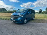 Gebraucht Opel Vivaro 145 PS (106 kW) 2016 Blau Van / Kleinbus