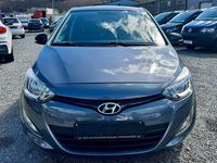 Gebraucht Hyundai i20 Classic 86 PS (63 kW) 2014 Schwarz Kleinwagen