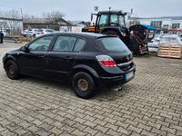 Gebraucht Opel Astra 115 PS (84 kW) 2009 Schwarz Kleinwagen
