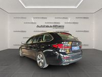 Gebraucht BMW 520 Performance 190 PS (139 kW) 2023 Schwarz Kombi