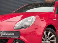 Gebraucht Alfa Romeo Giulietta Veloce 105 PS (77 kW) 2013 Rot Limousine