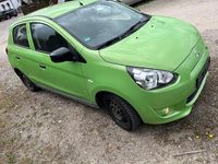 Gebraucht Mitsubishi Space Star 69 PS (50 kW) 2013 Grün Van / Kleinbus