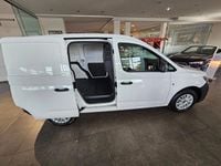 Gebraucht VW Caddy 102 PS (75 kW) 2023 Weiß Van / Kleinbus