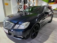 Gebraucht Mercedes E350 292 PS (214 kW) 2009 Blau Kombi