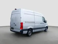 Używany Mercedes Sprinter 150 KM (110 kW) 2021 Srebrny Van