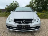 Gebraucht Mercedes A160 Avantgarde 95 PS (69 kW) 2012 Silber Limousine