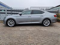 Gebraucht Skoda Superb Style 179 PS (131 kW) 2016 Grau Limousine