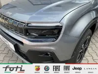 Neu Jeep Avenger Summit 110 PS (80 kW) 2026 Grau SUV