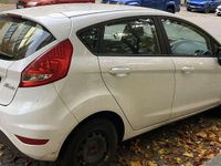 Gebraucht Ford Fiesta Ambiente 60 PS (44 kW) 2010 Kleinwagen