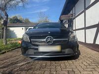 Gebraucht Mercedes A200 136 PS (100 kW) 2016 Schwarz Limousine