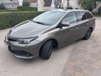 Gebraucht Toyota Auris Hybrid Team 99 PS (72 kW) 2018 Kombi