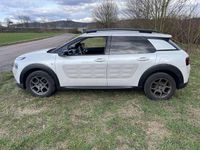 Gebraucht Citroën C4 Shine 92 PS (67 kW) 2015 Farbe weiss perle perlmutt SUV