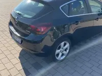 Gebraucht Opel Astra Edition 140 PS (102 kW) 2010 Schwarz Limousine