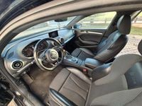 Second-hand Audi A3 S-Line 179 CP (131 kW) 2016 Negru Berlinǎ