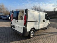 Gebraucht Opel Vivaro 184 PS (135 kW) 2010 Weiß Van / Kleinbus