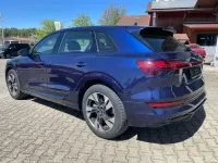 Gebraucht Audi e-tron S-Line 230 kW (313 PS) 2022 Navarrablau metallic SUV