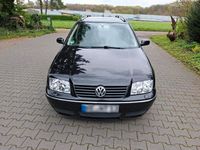 Second-hand VW Bora 204 CP (150 kW) 2001 Negru Break