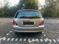 Gebraucht Mercedes R320 224 PS (164 kW) 2006 Silber Van / Kleinbus