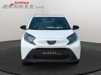 Neu Toyota Aygo X Business Edition 72 PS (52 kW) 2025 Weiß SUV