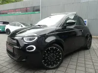 Gebraucht Fiat 500e La Prima 86 kW (118 PS) 2023 Nero profondo (metallic) Kleinwagen