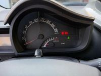 Gebraucht Toyota iQ 68 PS (50 kW) 2009 Weiß Kleinwagen