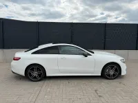 Gebraucht Mercedes E220 AMG line 194 PS (142 kW) 2019 Weiß Coupé