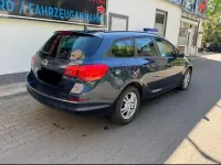 Second-hand Opel Astra 110 CP (80 kW) 2011 Albastru Break