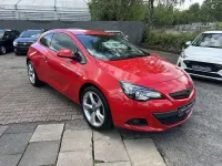 Gebraucht Opel Astra Innovation 140 PS (102 kW) 2012 Power rot/traffic red ral3020 Coupé