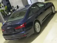 Gebraucht Audi A6 Design 265 PS (194 kW) 2021 Firmamentblau Limousine