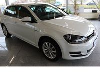 Gebraucht VW Golf VII LOUNGE 110 PS (80 kW) 2016 Weiß metallic Limousine
