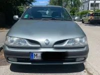 Gebraucht Renault Mégane 75 PS (55 kW) 1998 Limousine