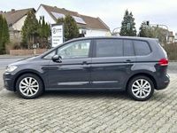 Gebraucht VW Touran 116 PS (85 kW) 2019 Grau Van / Kleinbus