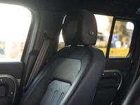 Gebraucht Land Rover Defender Dynamic 404 PS (297 kW) 2022 Grün SUV