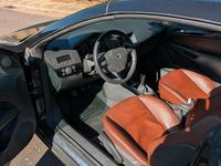 Używany Opel Astra Cabriolet 140 KM (102 kW) 2008 Czarny Kabriolet