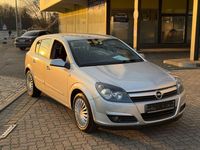 Gebraucht Opel Astra Edition 125 PS (91 kW) 2005 Silber Limousine