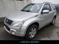 Gebraucht Suzuki Grand Vitara Comfort 129 PS (94 kW) 2012 Silber SUV