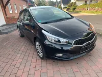 Gebraucht Kia Ceed 99 PS (72 kW) 2014 Schwarz Kleinwagen