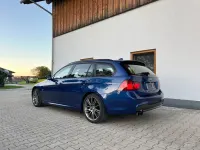 Gebraucht BMW 330 M Sport 245 PS (180 kW) 2011 Blau Kombi