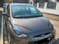 Gebraucht Hyundai ix20 Classic 90 PS (66 kW) 2011 Braun Kleinwagen