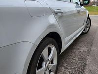 Gebraucht Skoda Octavia Elegance 105 PS (77 kW) 2015 Weiß Kleinwagen