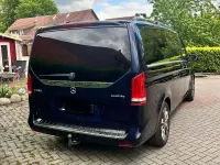 Gebraucht Mercedes V250 Avantgarde Edition 190 PS (139 kW) 2014 Blau Van / Kleinbus